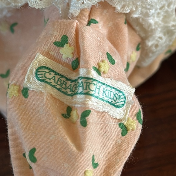 *VINTAGE* 1985 Cabbage Patch Kids Peach Dress with Yellow Flowers - Picture 11 of 11